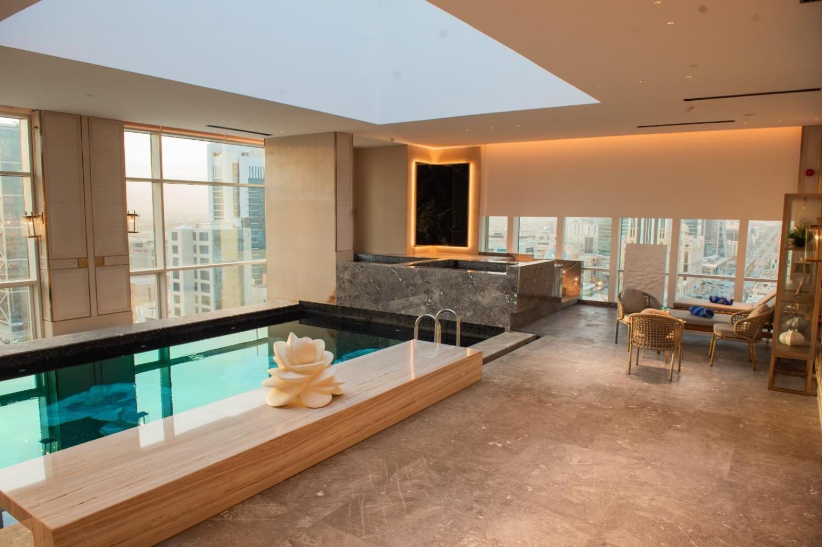 Narcissus The Royal Hotel Ar Riyad Esterno foto The Sky Bar