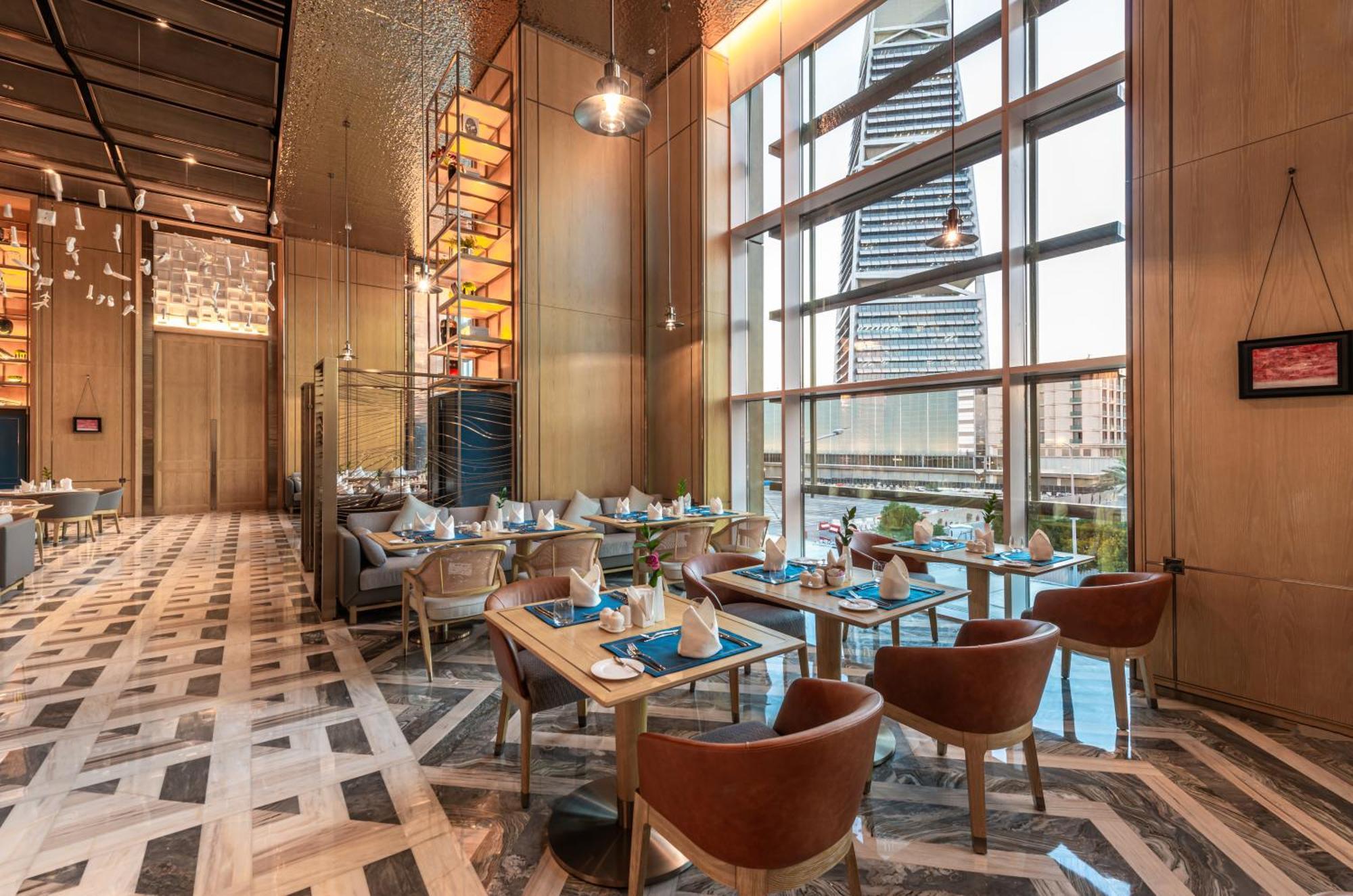 Narcissus The Royal Hotel Ar Riyad Esterno foto The restaurant