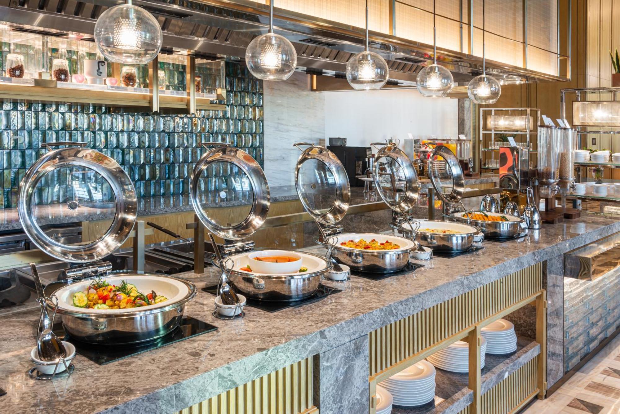 Narcissus The Royal Hotel Ar Riyad Esterno foto A buffet at a hotel